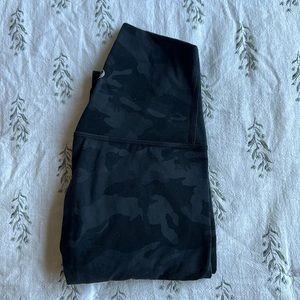 lululemon Align Leggings 28” inseam size 0 black camo